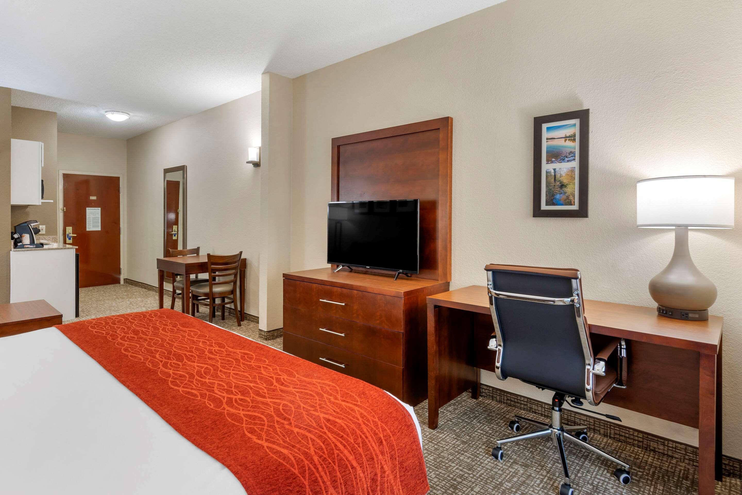 Comfort & Inn Suites Canton Dış mekan fotoğraf