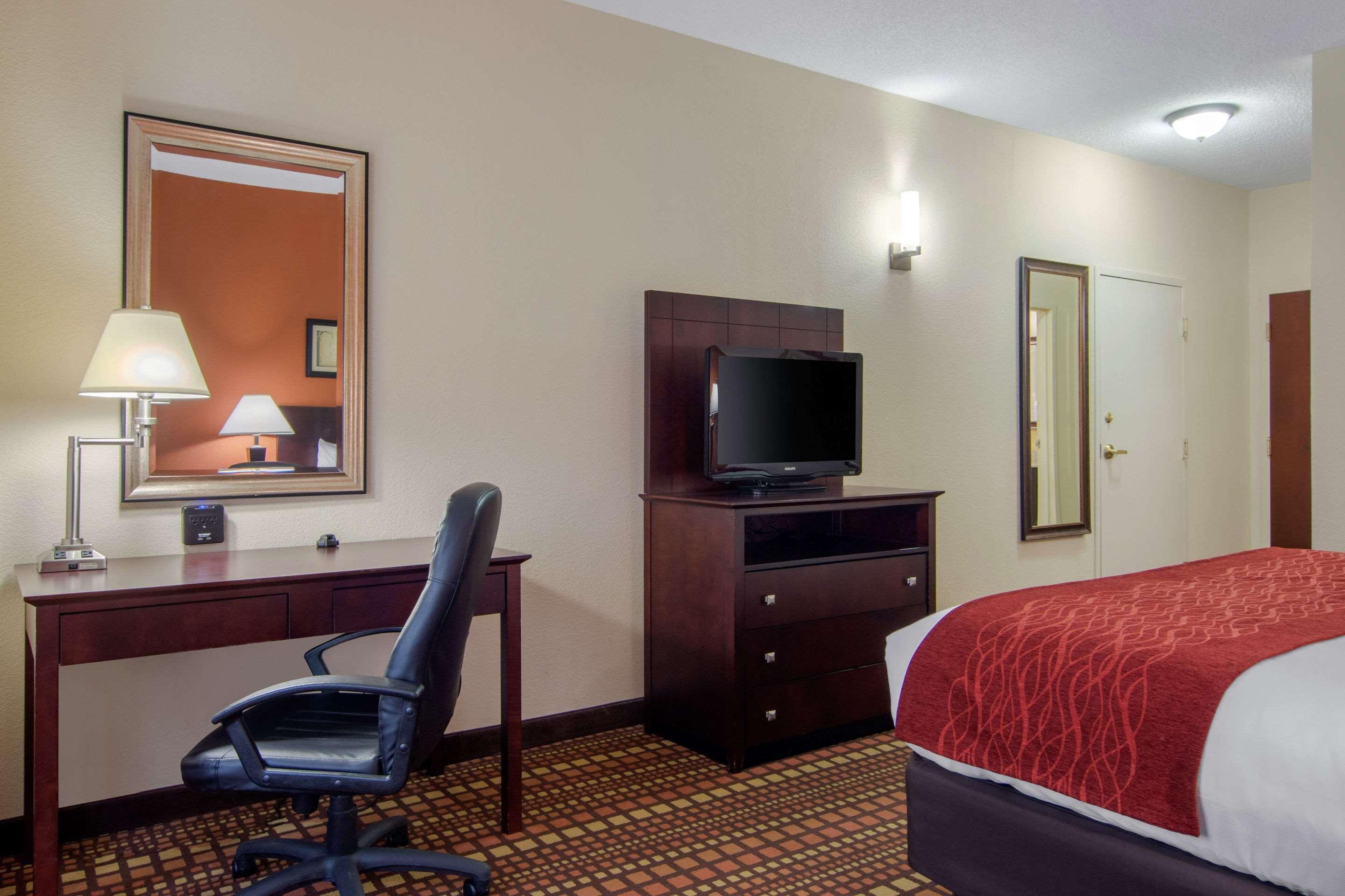Comfort & Inn Suites Canton Dış mekan fotoğraf